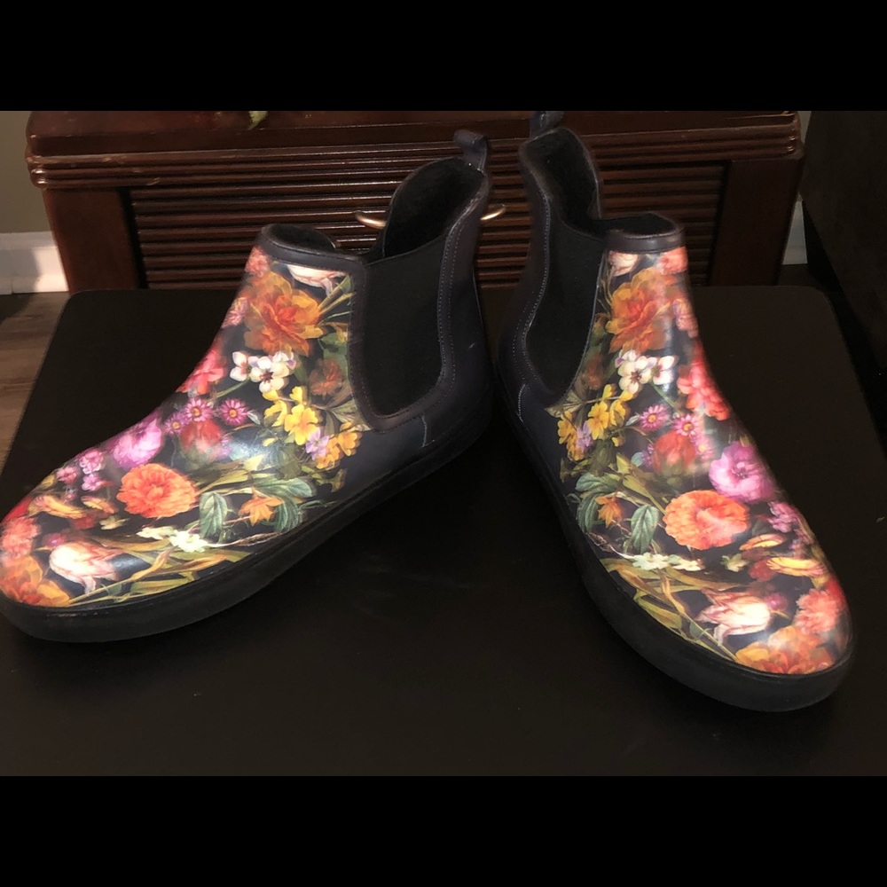 Rain boots
